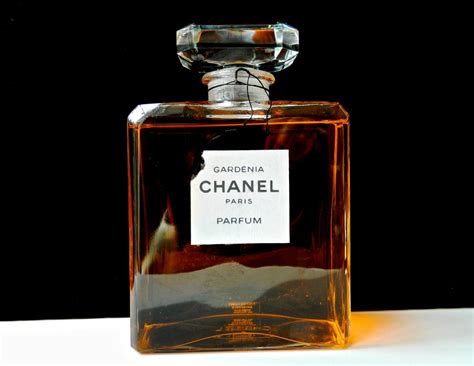 chanel dummy bottle|Chanel Factice Bottle .